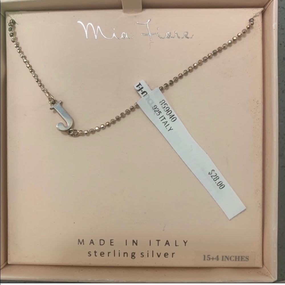 ISO!! Bought this in a J and would love an M, C, R, K as well.